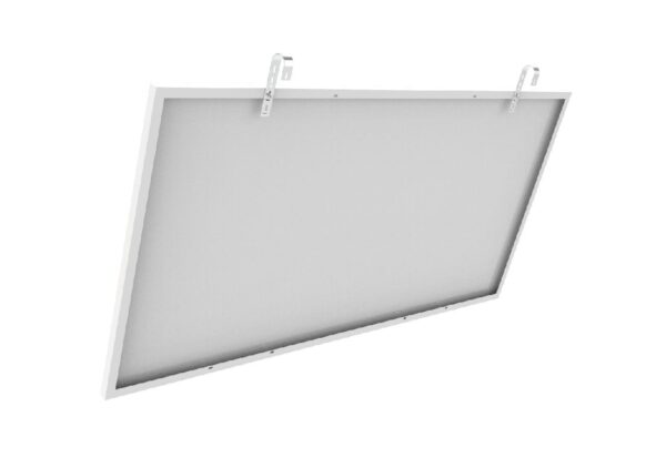 Fissaggio dei moduli fotovoltaici a una ringhiera.
